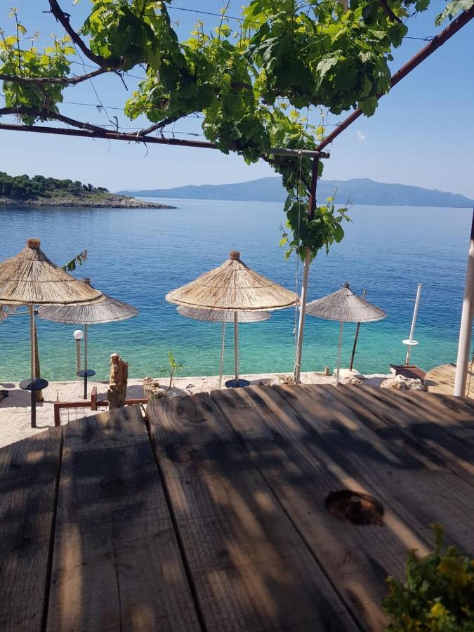 Villa Xhefri 2 Sarandë Buitenkant foto
