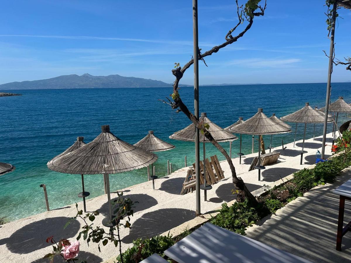 Villa Xhefri 2 Sarandë Buitenkant foto