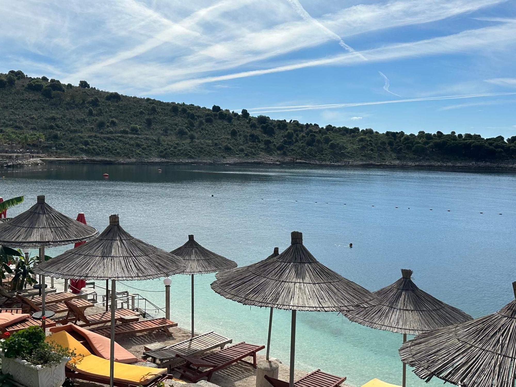 Villa Xhefri 2 Sarandë Buitenkant foto